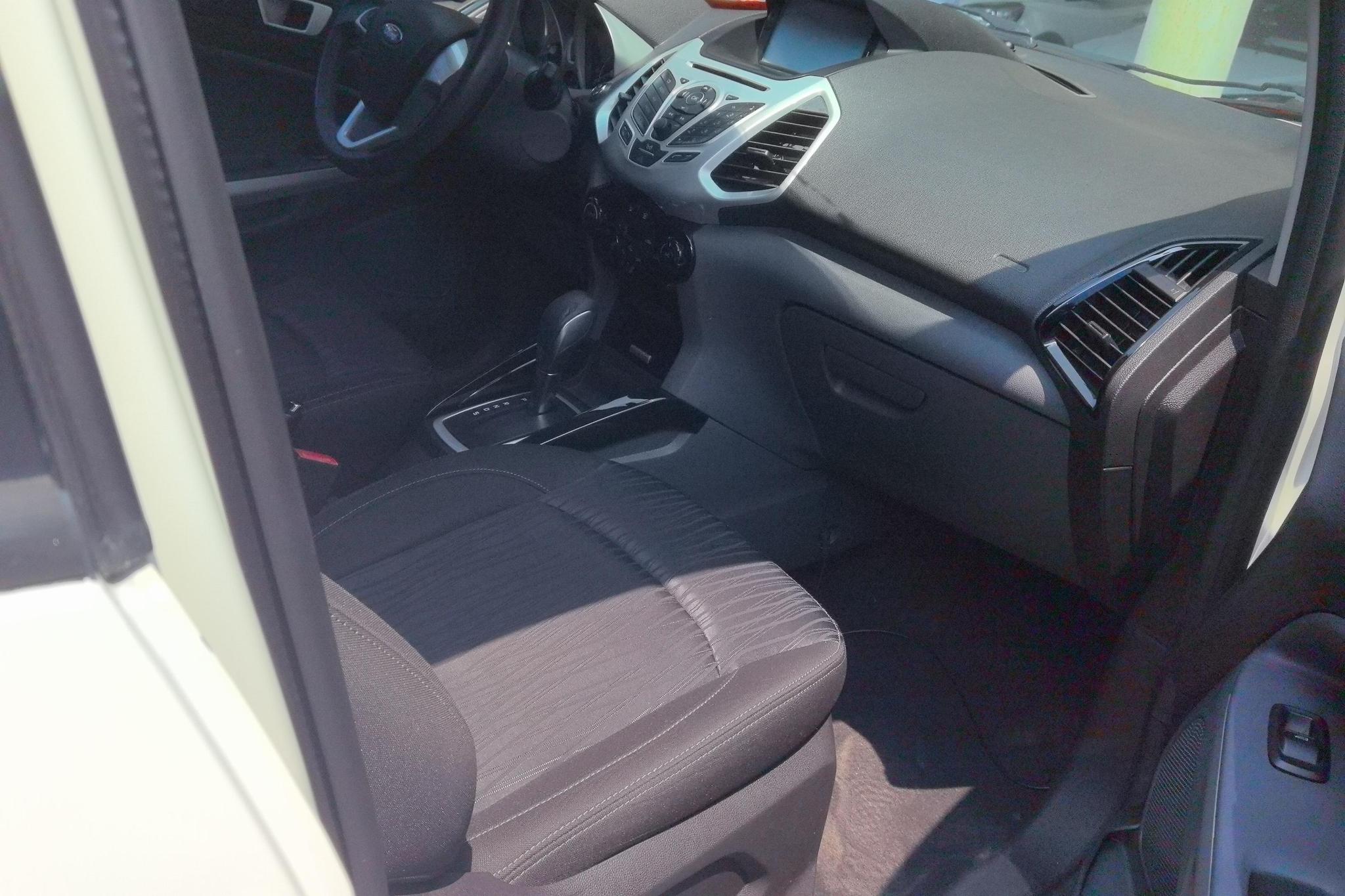 Ford EcoSport 2013 1.5L AT Luxury