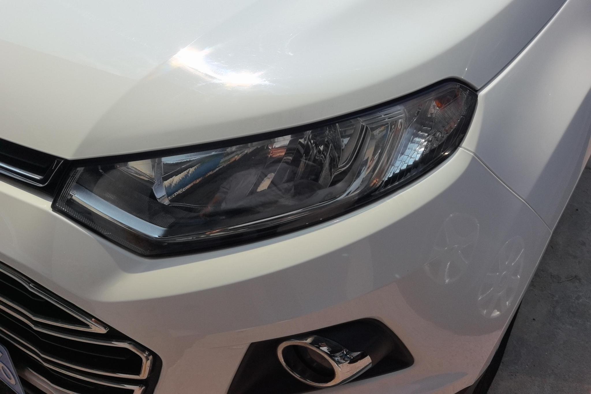 Ford EcoSport 2013 1.5L AT Luxury