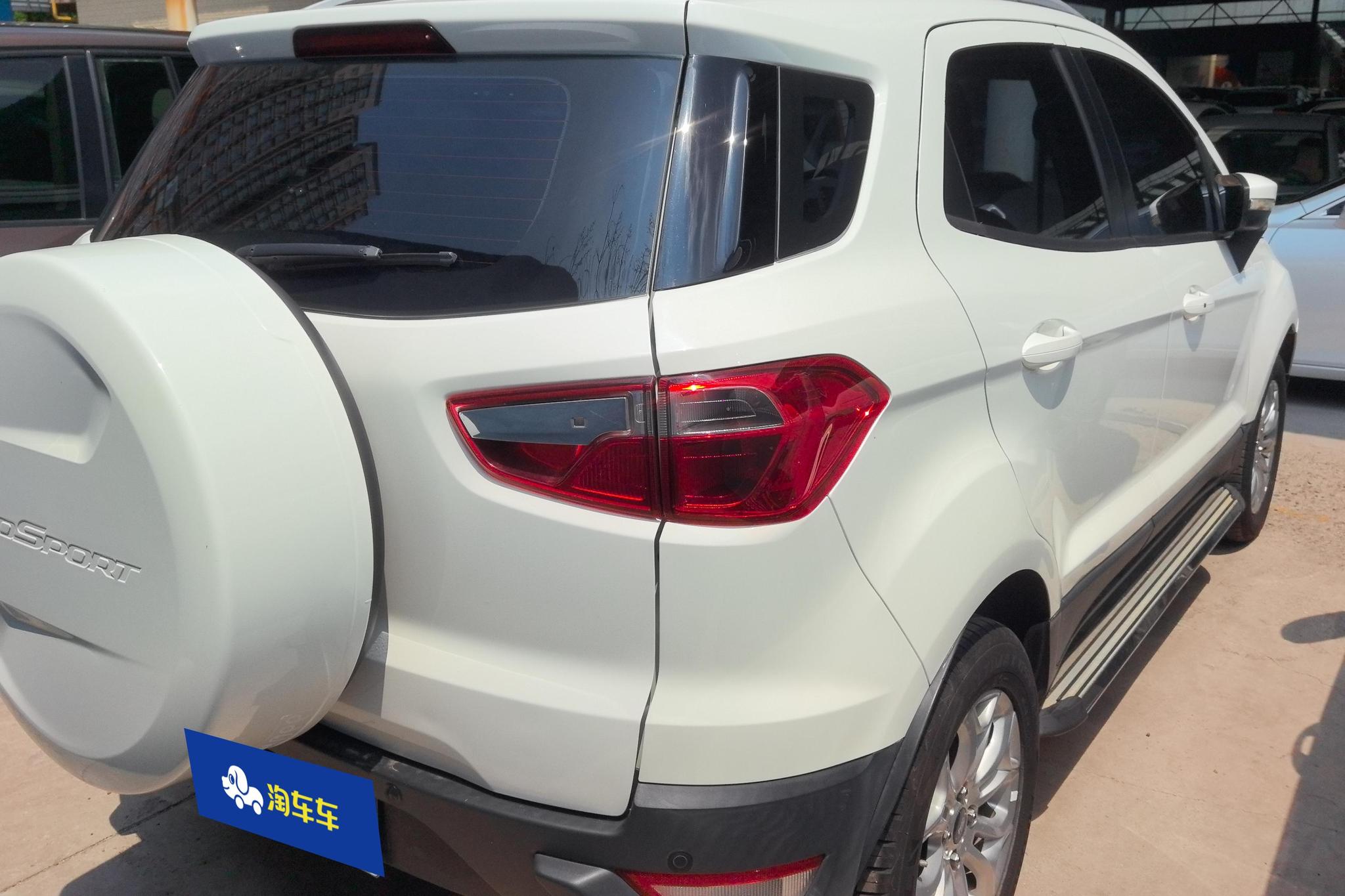 Ford EcoSport 2013 1.5L AT Luxury