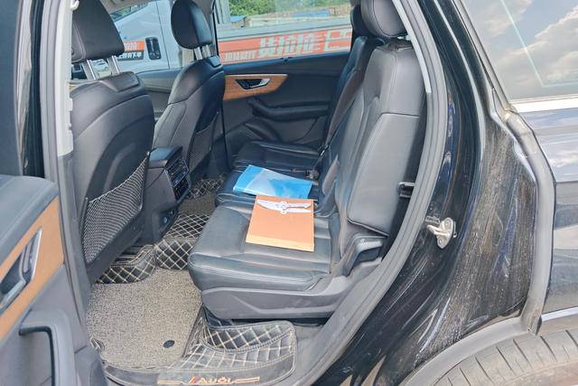 Audi Q7 2022 55 TFSI quattro S line Premium — фото 16