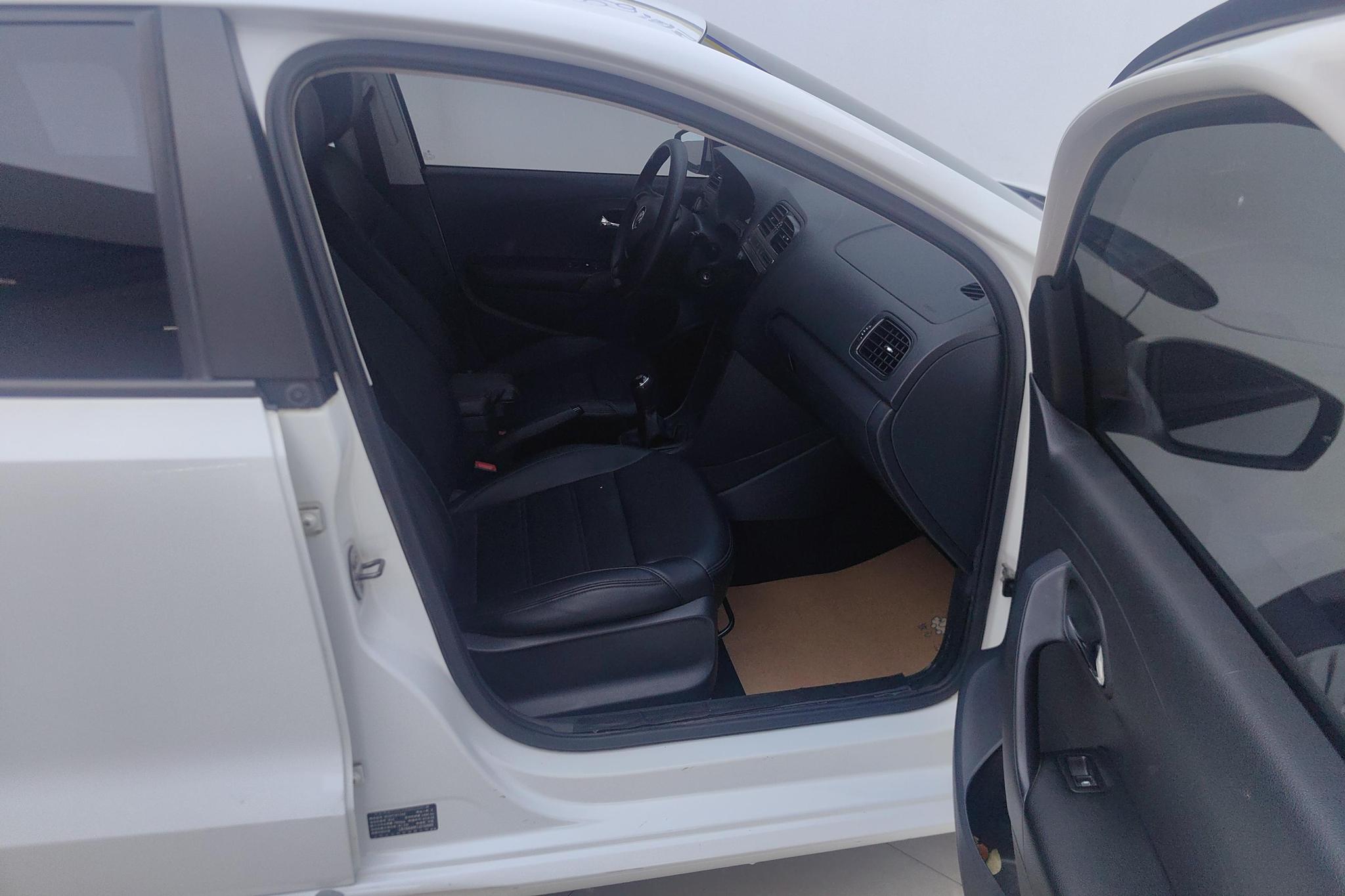 Volkswagen Polo 2018 1.5L MT