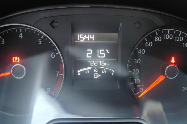Volkswagen Polo 2018 1.5 L MT — фото 13