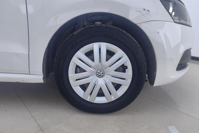Volkswagen Polo 2018 1.5 L MT — фото 9