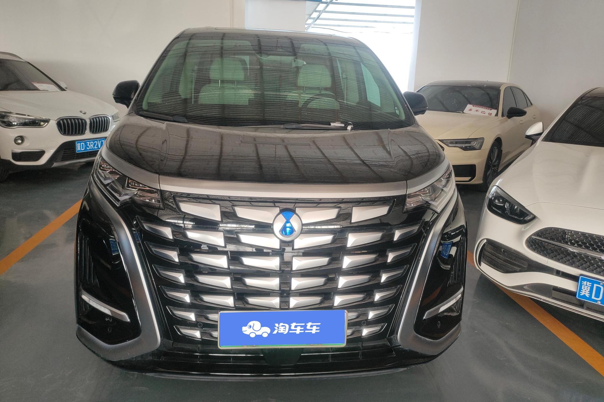 Denza D9 DM 2024 970 Luxury