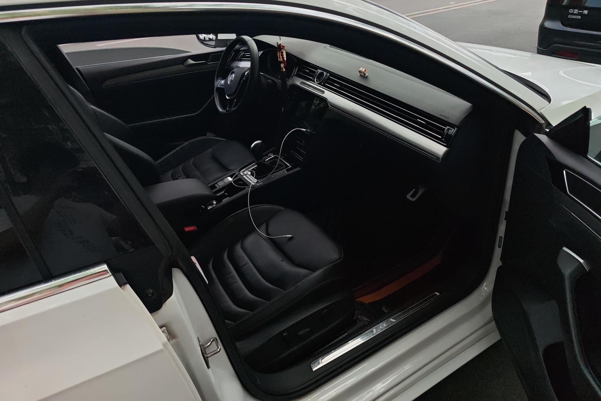 Volkswagen Passat CC CC 2020 330TSI VI