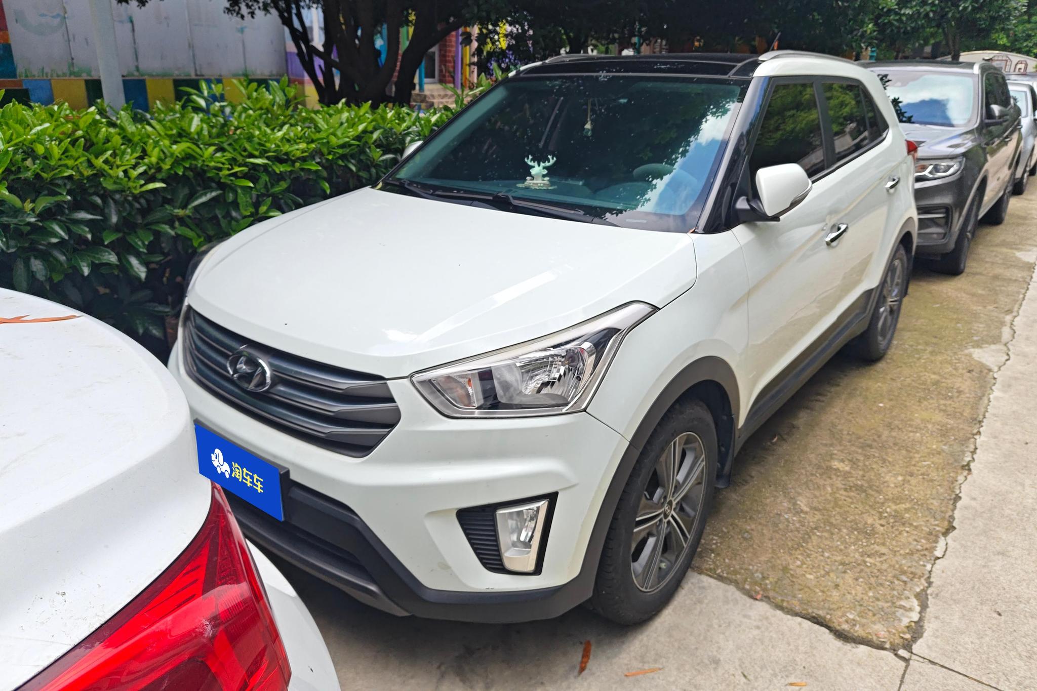 Hyundai ix25 2015 1.6L AT GLS