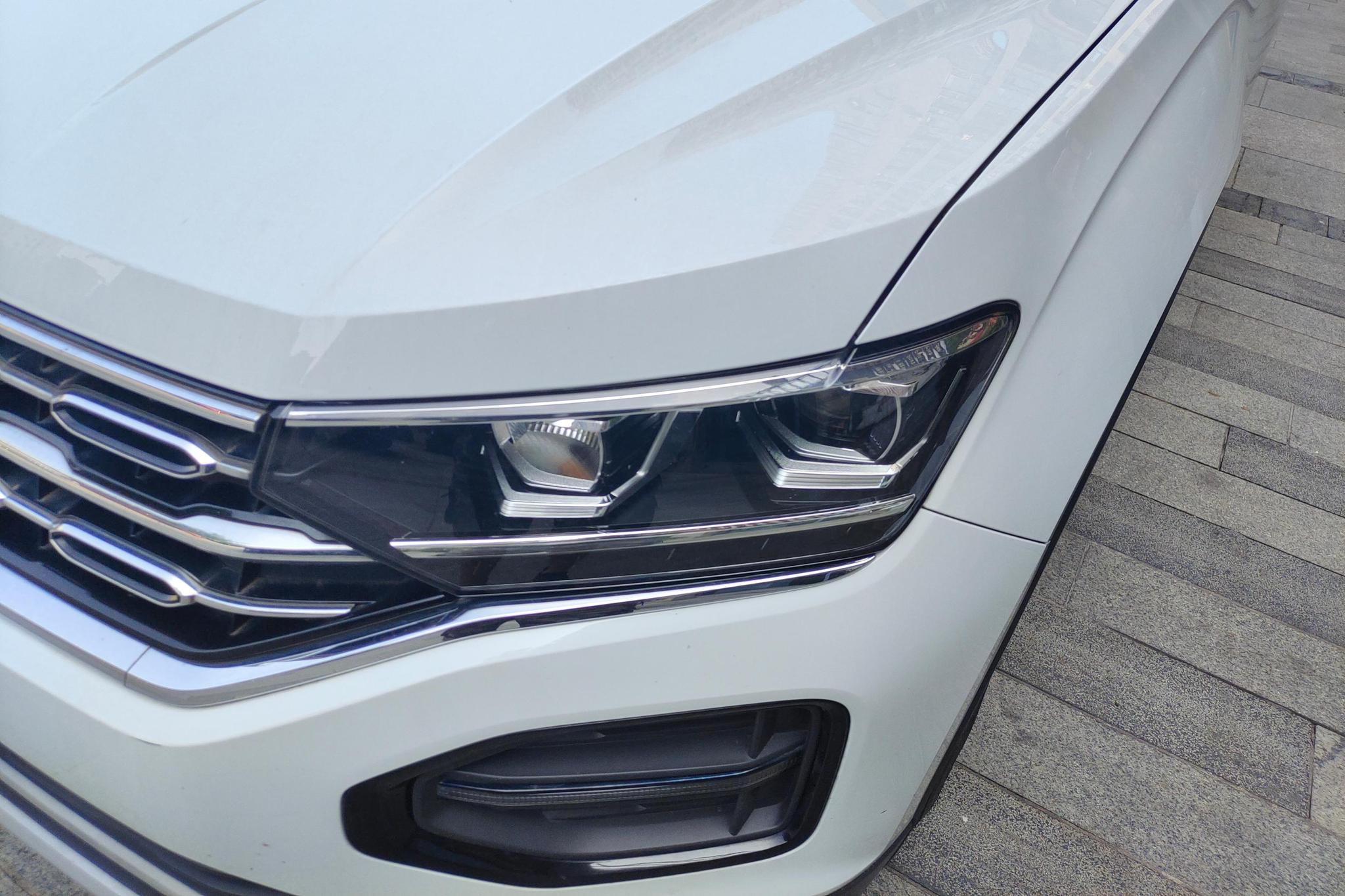 Volkswagen Tayron 2019 330TSI Luxury VI