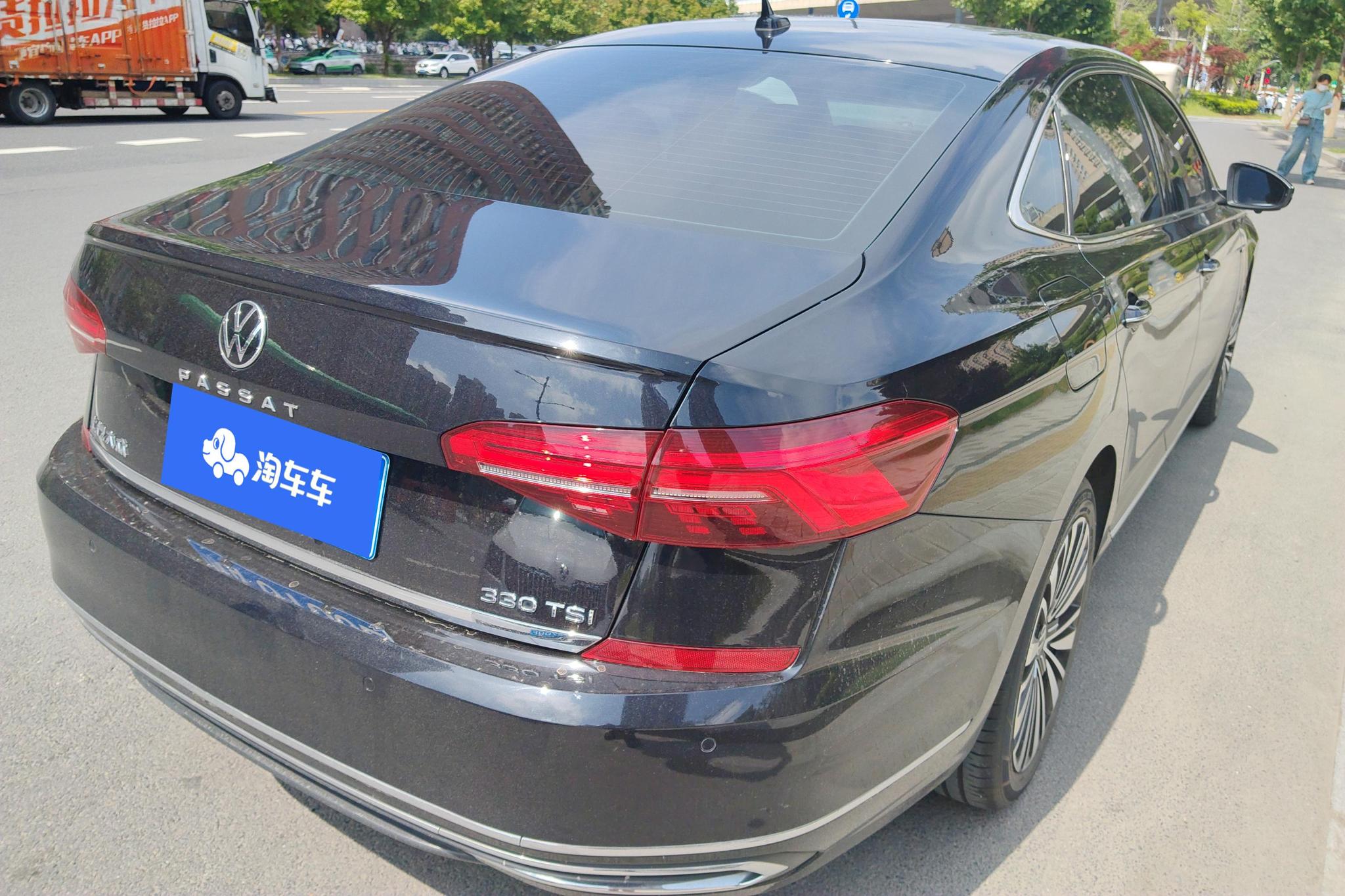 Volkswagen Passat 2020 330TSI Luxury VI