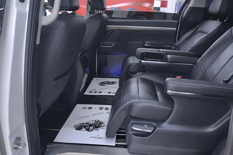 Trumpchi GAC Trumpchi M 8 390 T Ultimate — фото 8