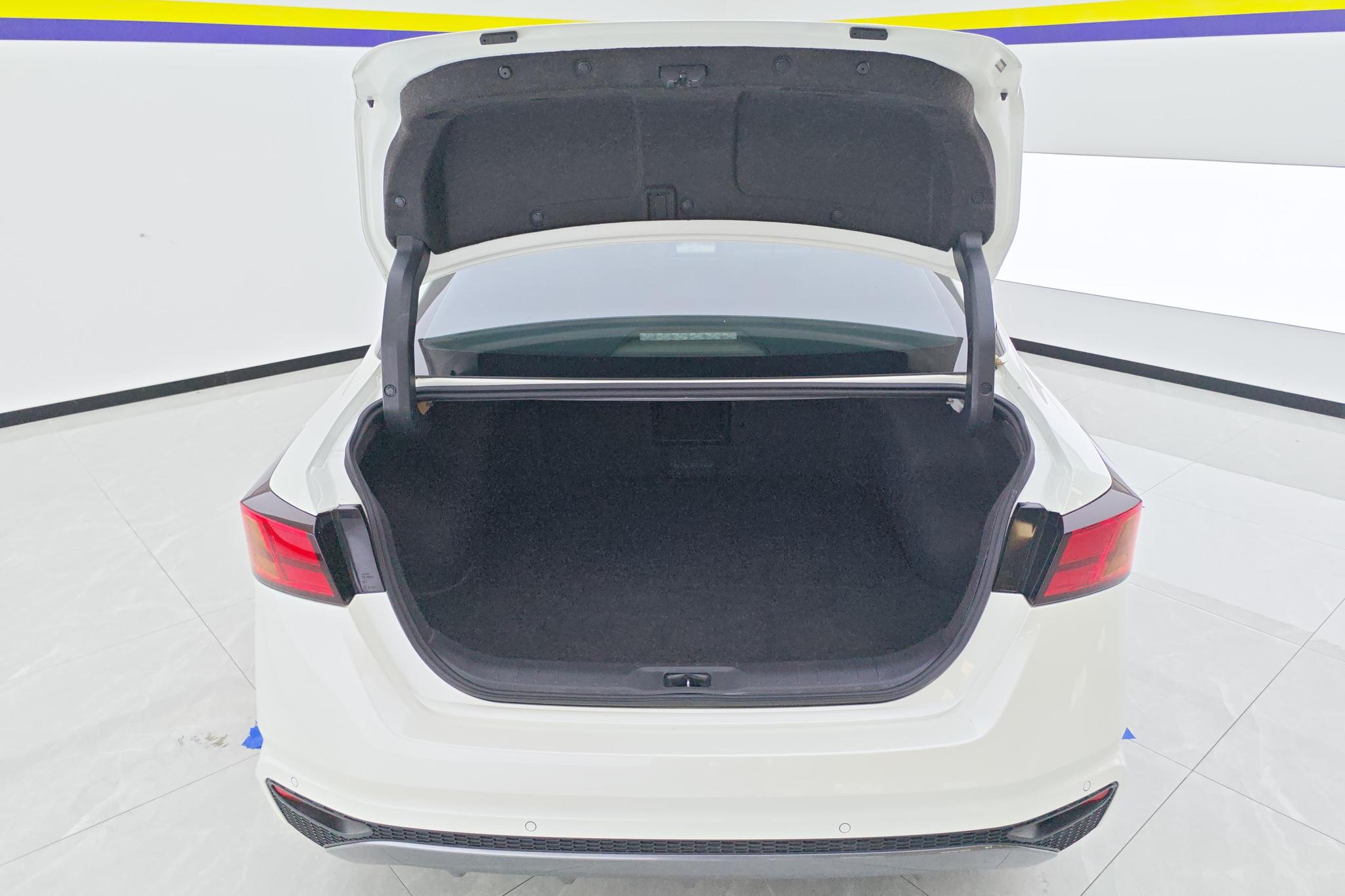 Nissan Teana id 4437508 из Китая 11
