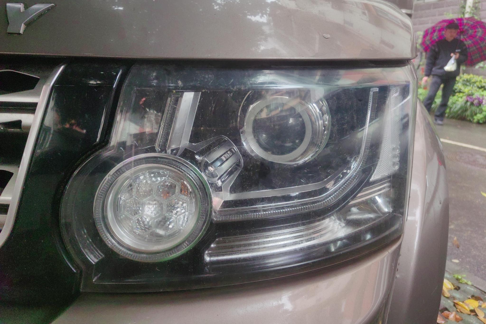 Land Rover Discovery 2015 3.0 V6 SC HSE