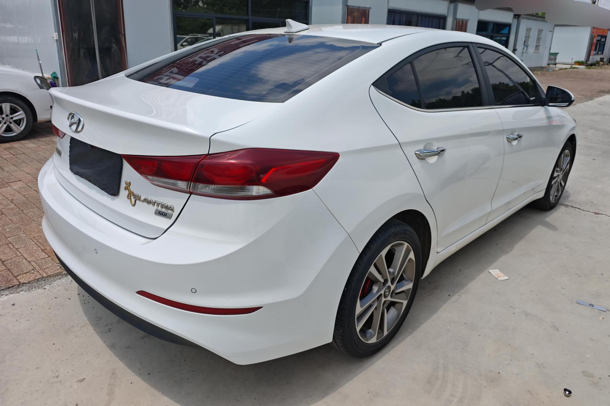 Hyundai Elantra 2016 1.6L AT Elite