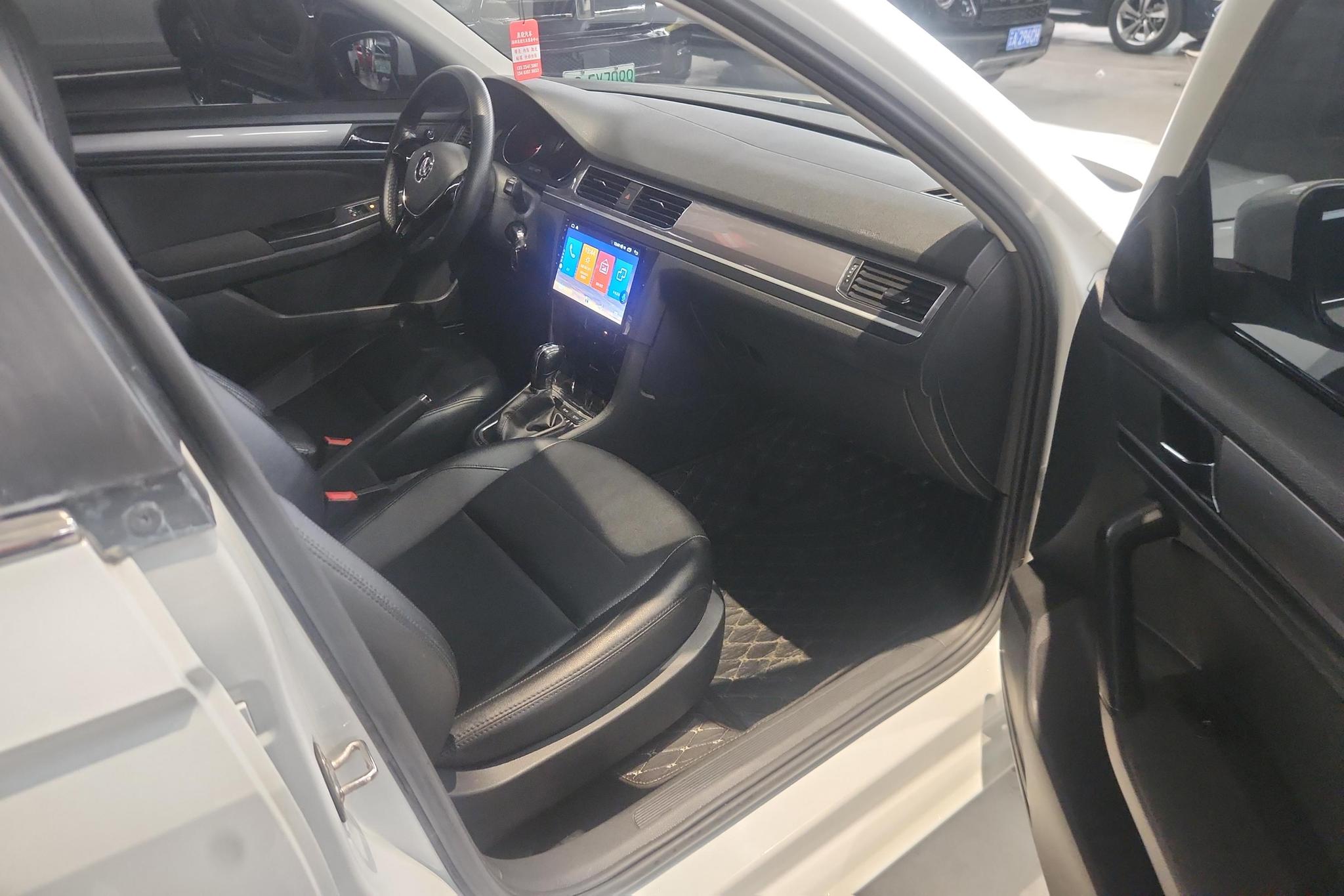 Volkswagen Bora 2019 1.5L AT Fashion VI