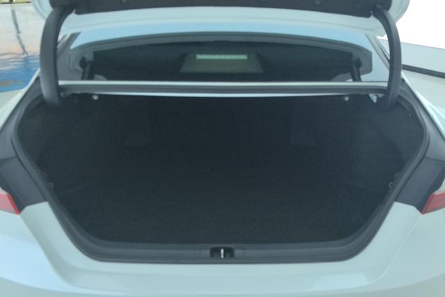 Toyota Camry 2023 2.5 HG — фото 17