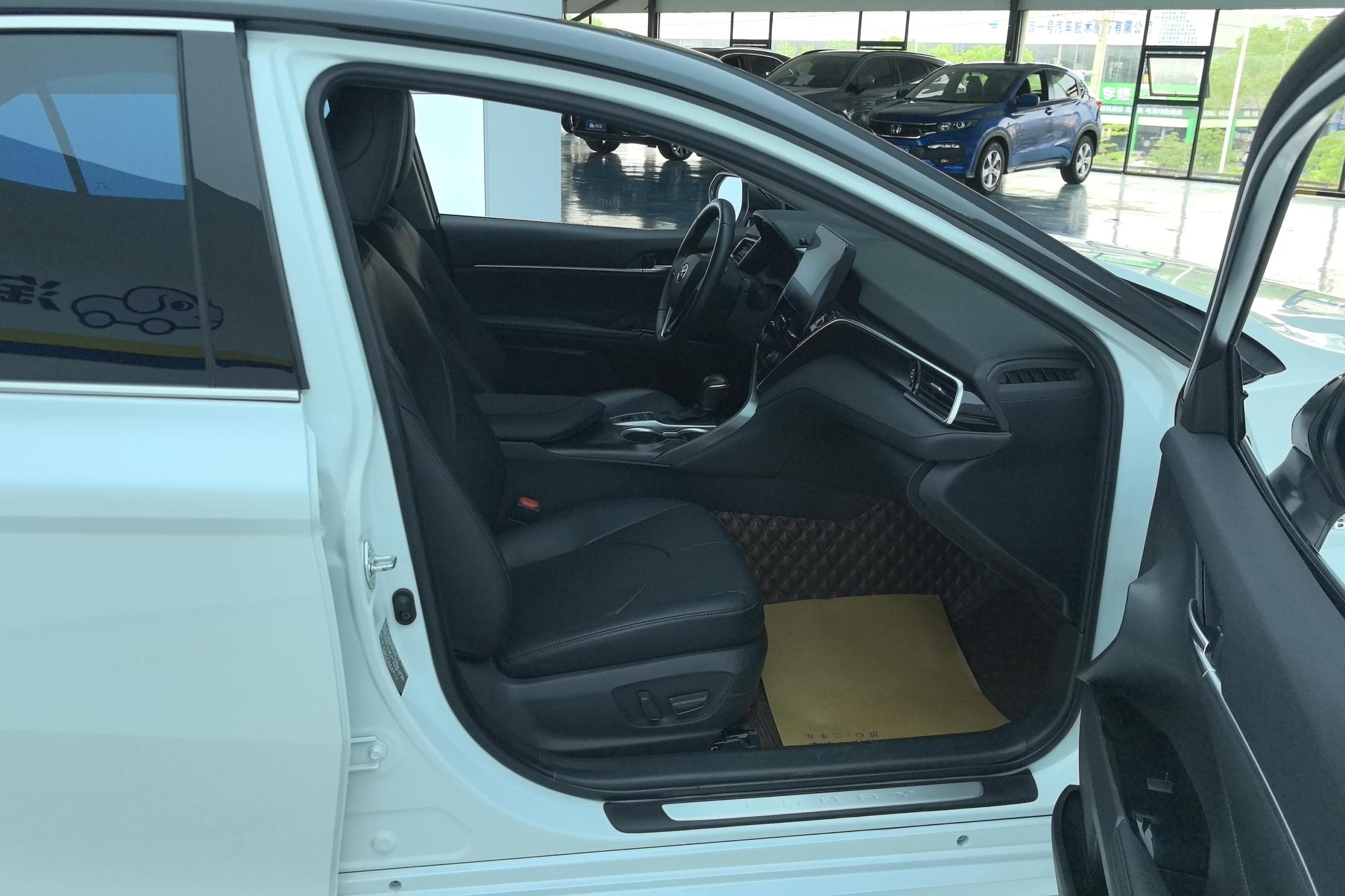 Toyota Camry 2023 2.5HG Luxury
