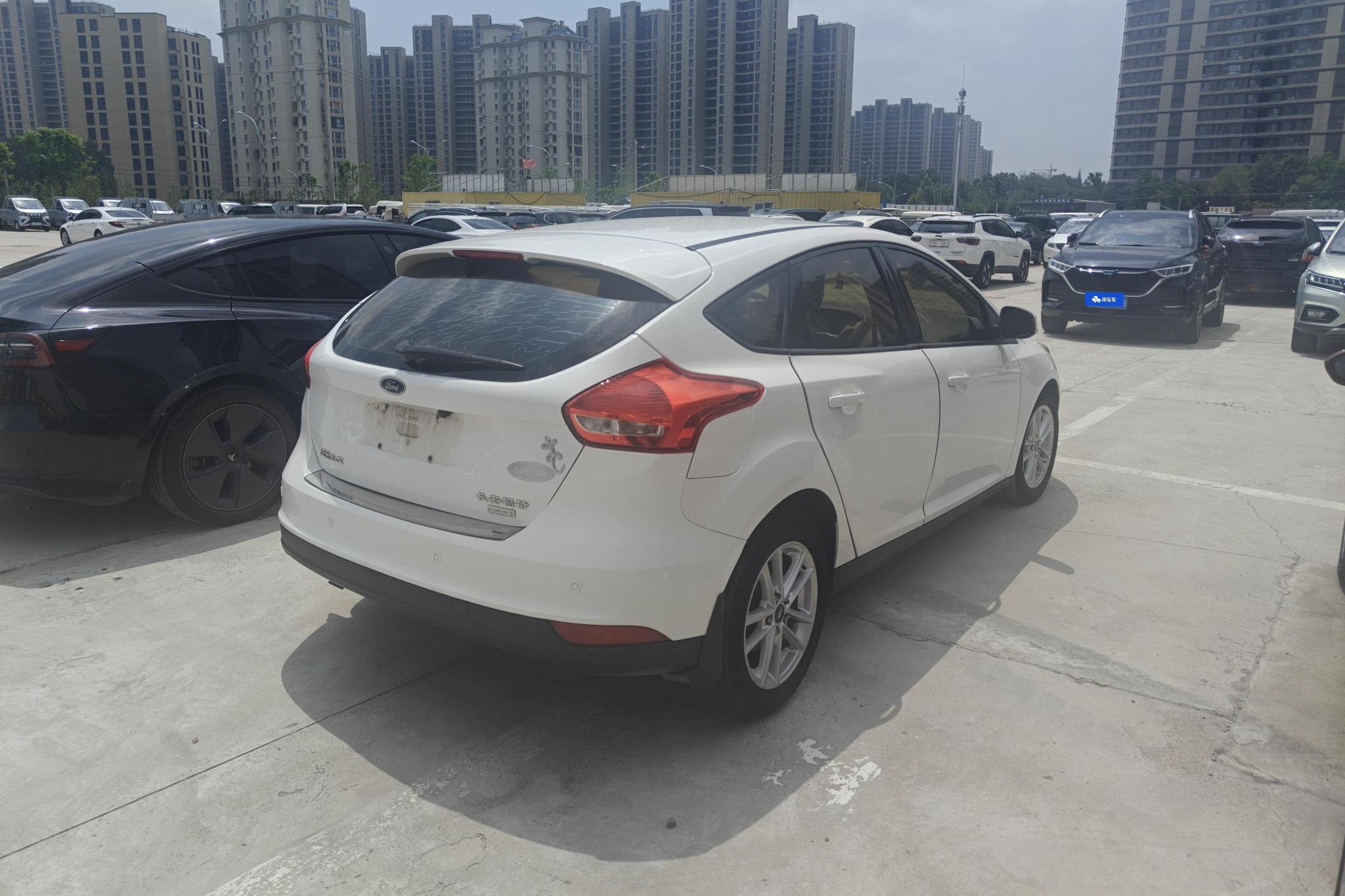 Ford Focus 2015 EcoBoost 125 AT