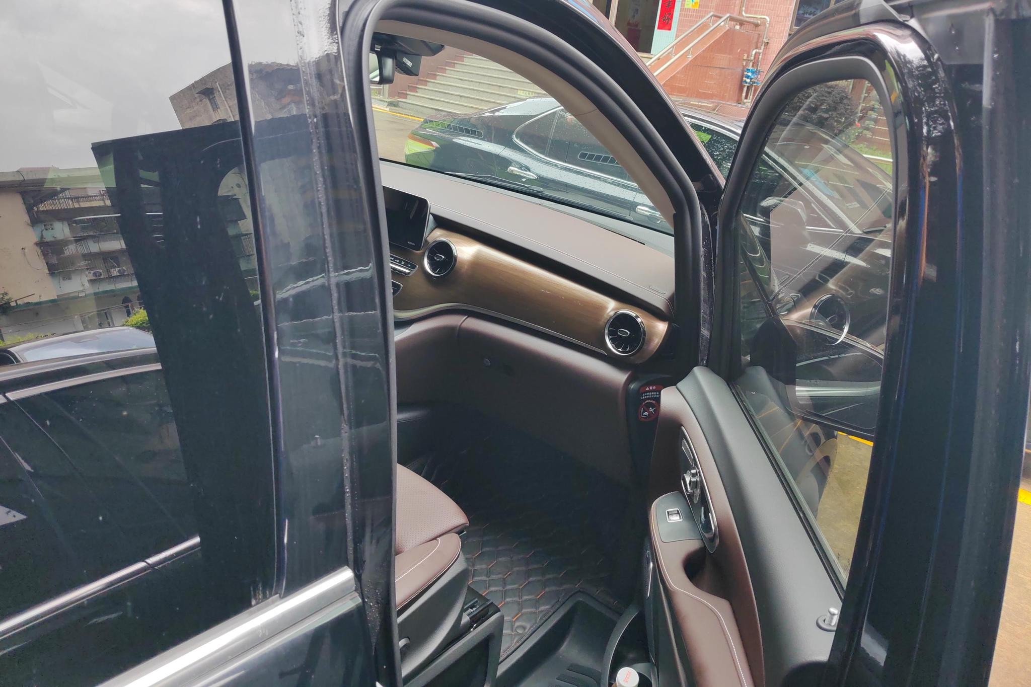 Mercedes-Benz V-Class V 2022 V 260 Luxury