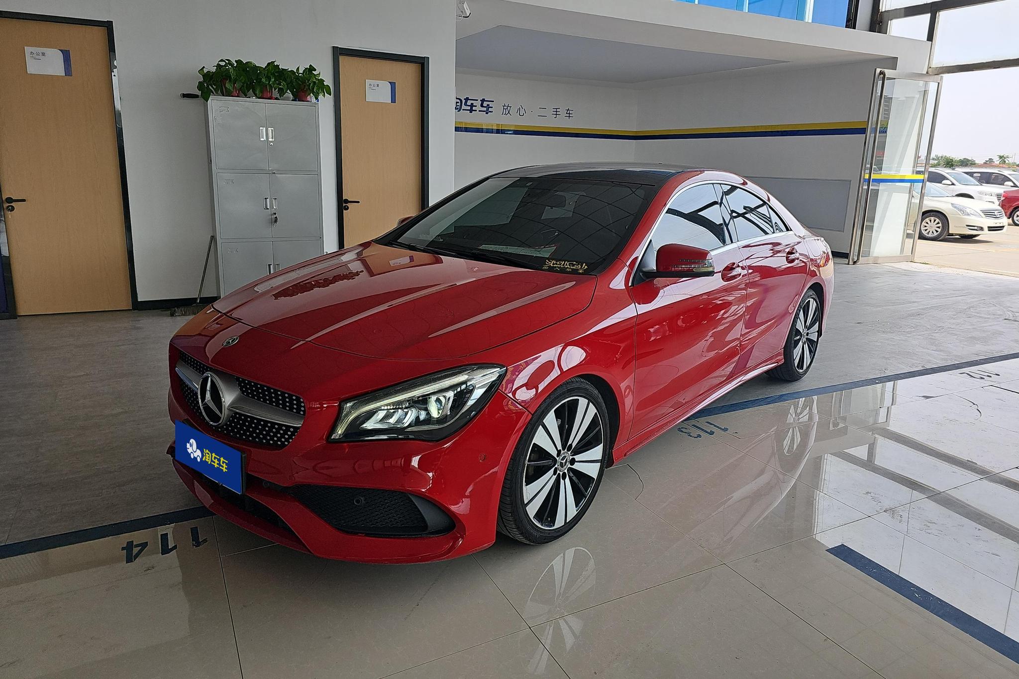 Mercedes-Benz CLA