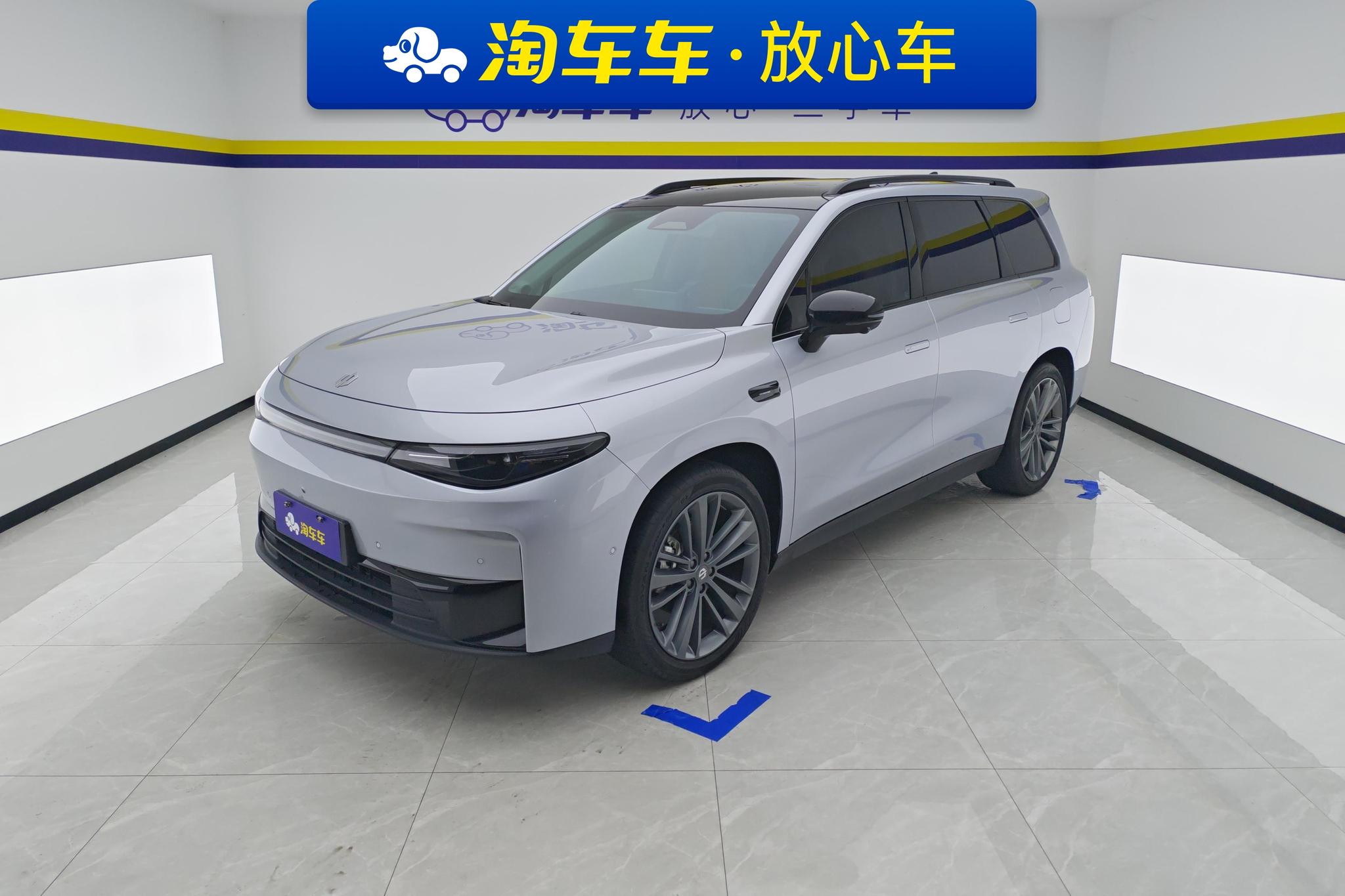 Leapmotor C16