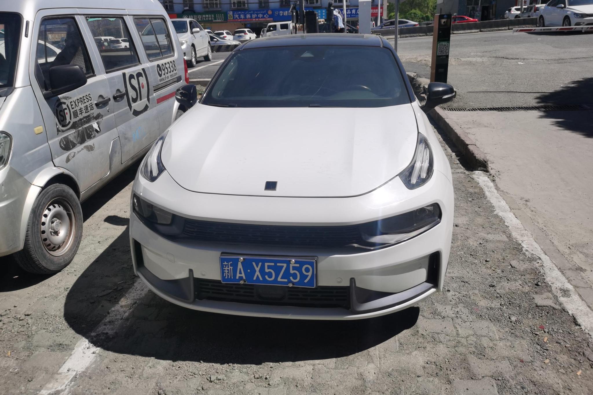 Lynk & Co 03 2018 1.5TD DCT Pro