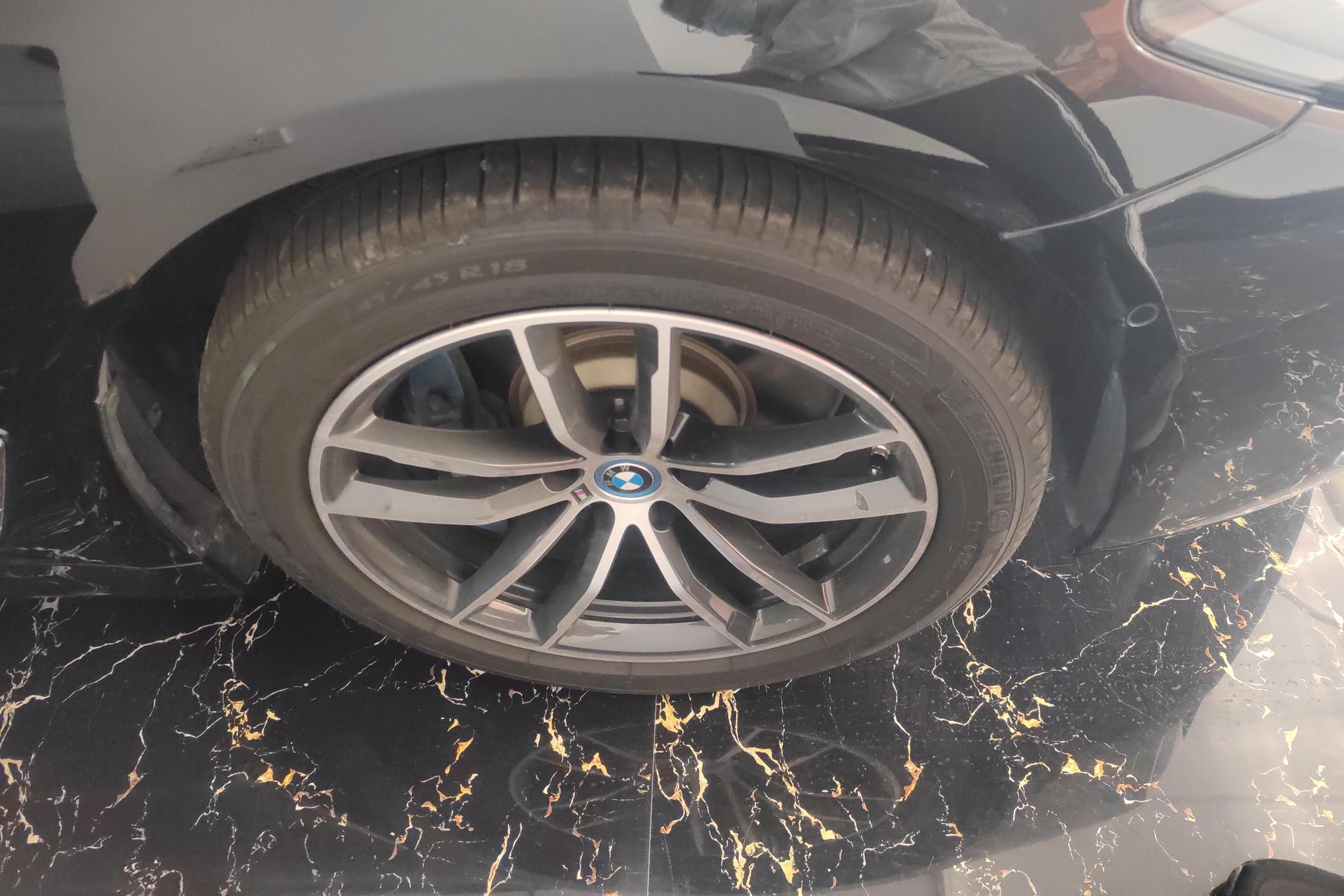 BMW 5 серииPHEV 5 PHEV 2022 535Le M Sport