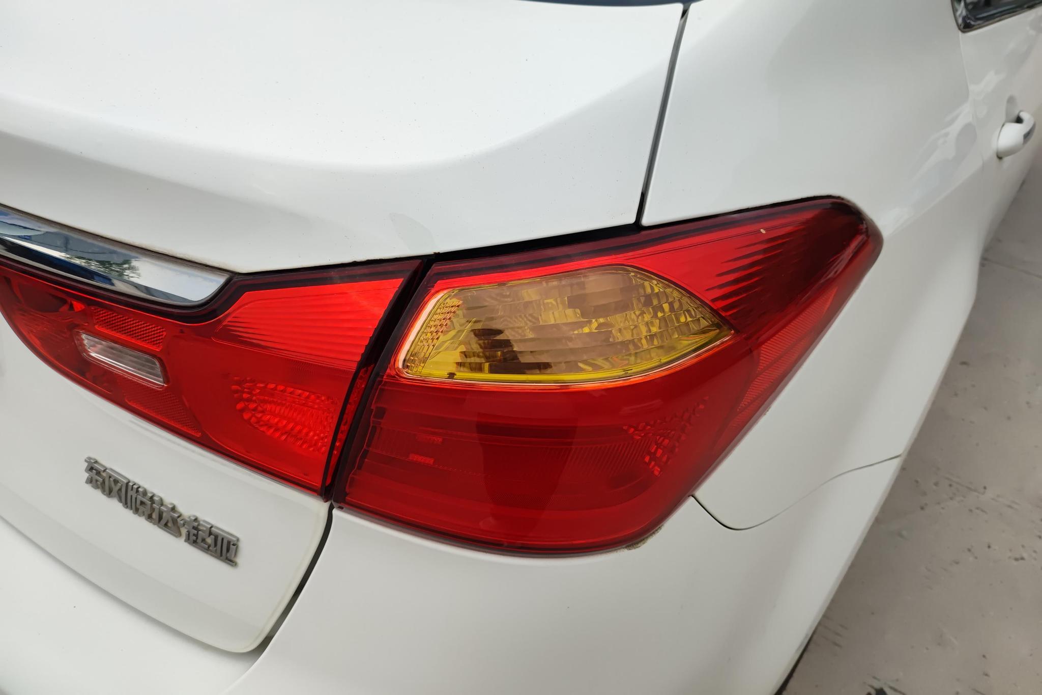 Kia K3 2015 1.6L AT DLX