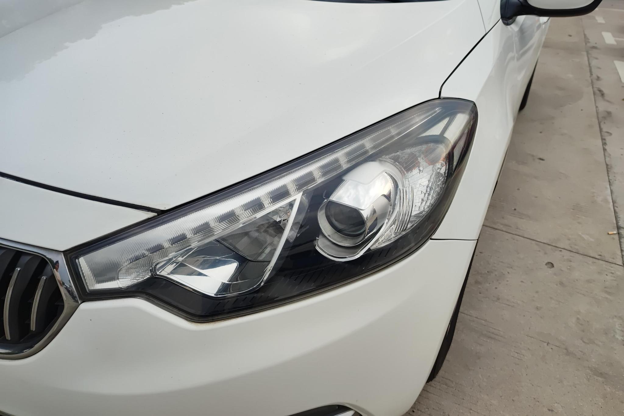 Kia K3 2015 1.6L AT DLX