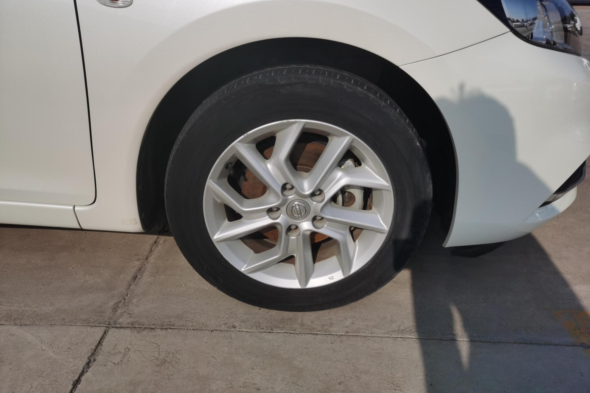 Nissan Tiida 2021 1.6L CVT