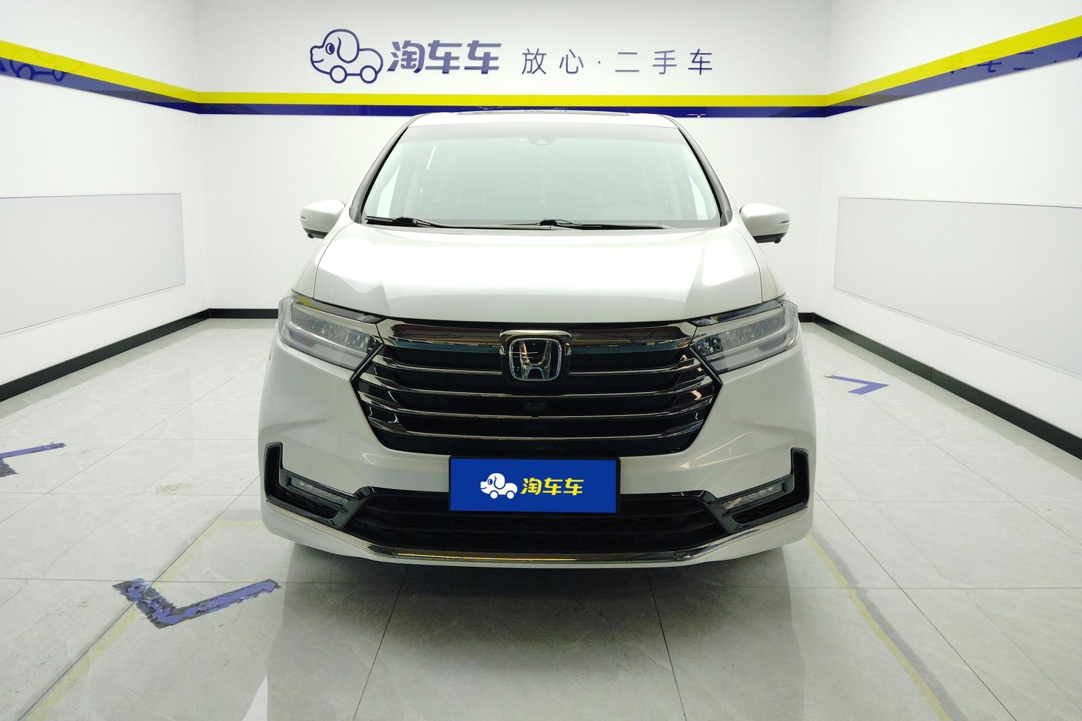Honda Odyssey: фотография 3 из 17