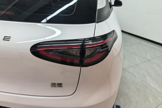 Geely Galaxy Xingyuan 2025 310km — фото 5