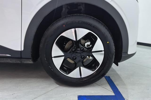 Geely Galaxy Xingyuan 2025 310km — фото 8