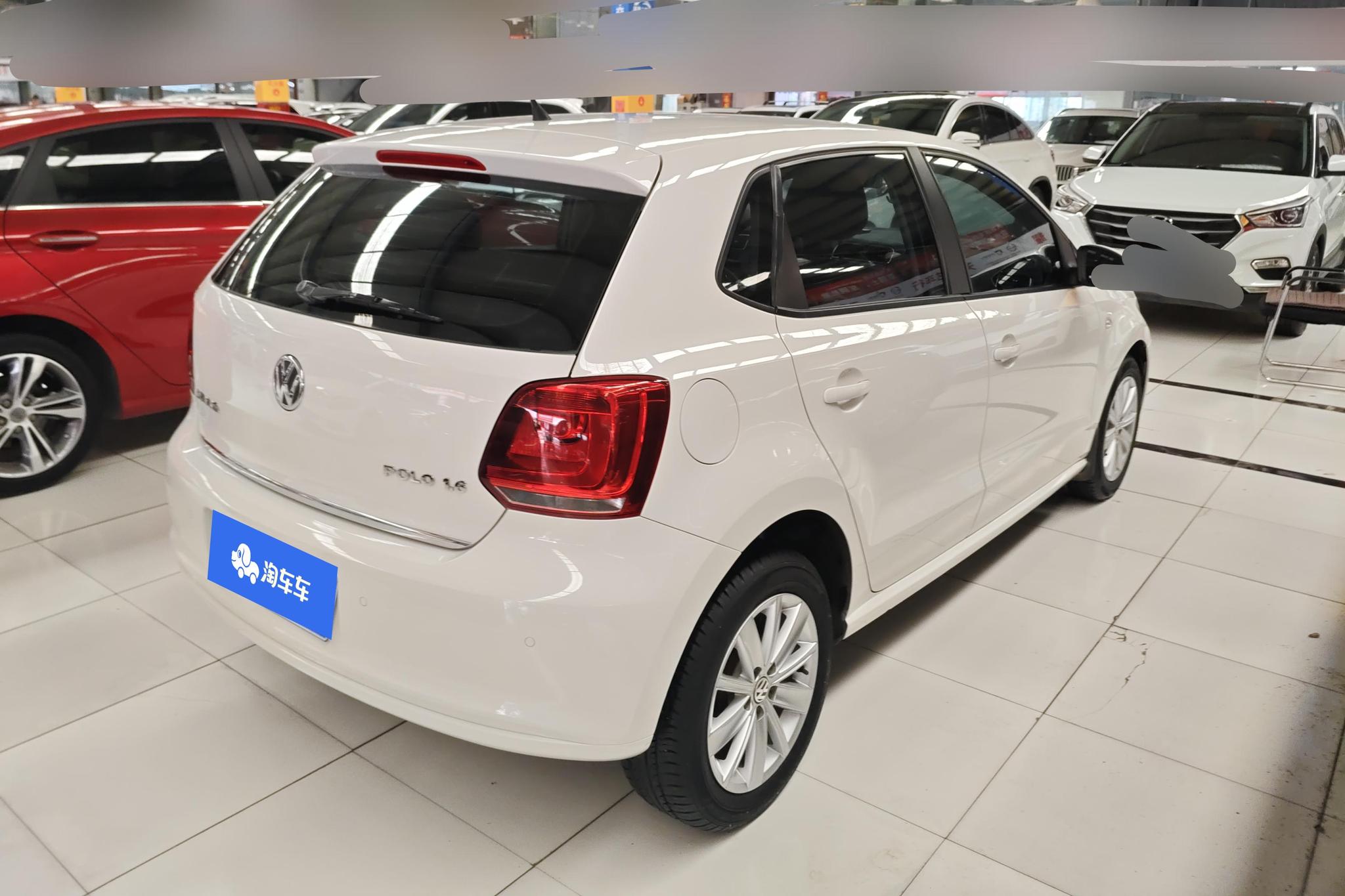 Volkswagen Polo 2013 1.6L AT Luxury