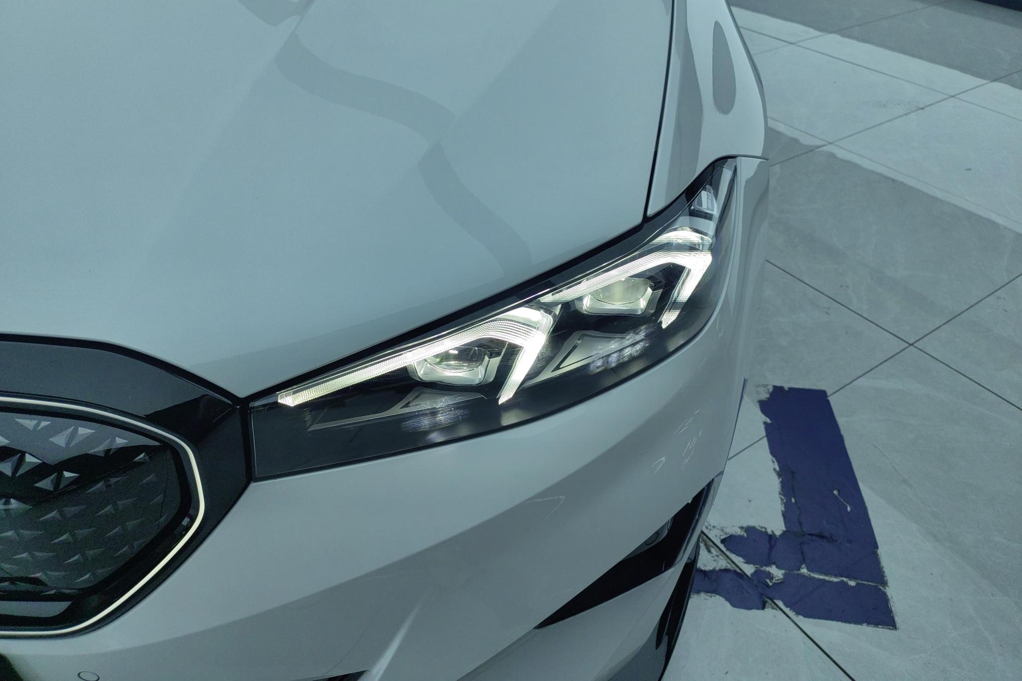 BMW i3 2025 eDrive40L