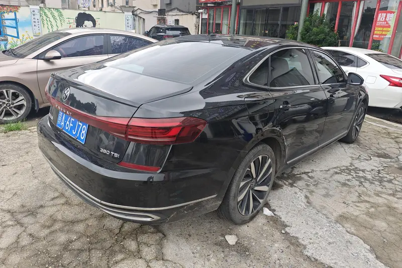 Volkswagen Passat — фото 3