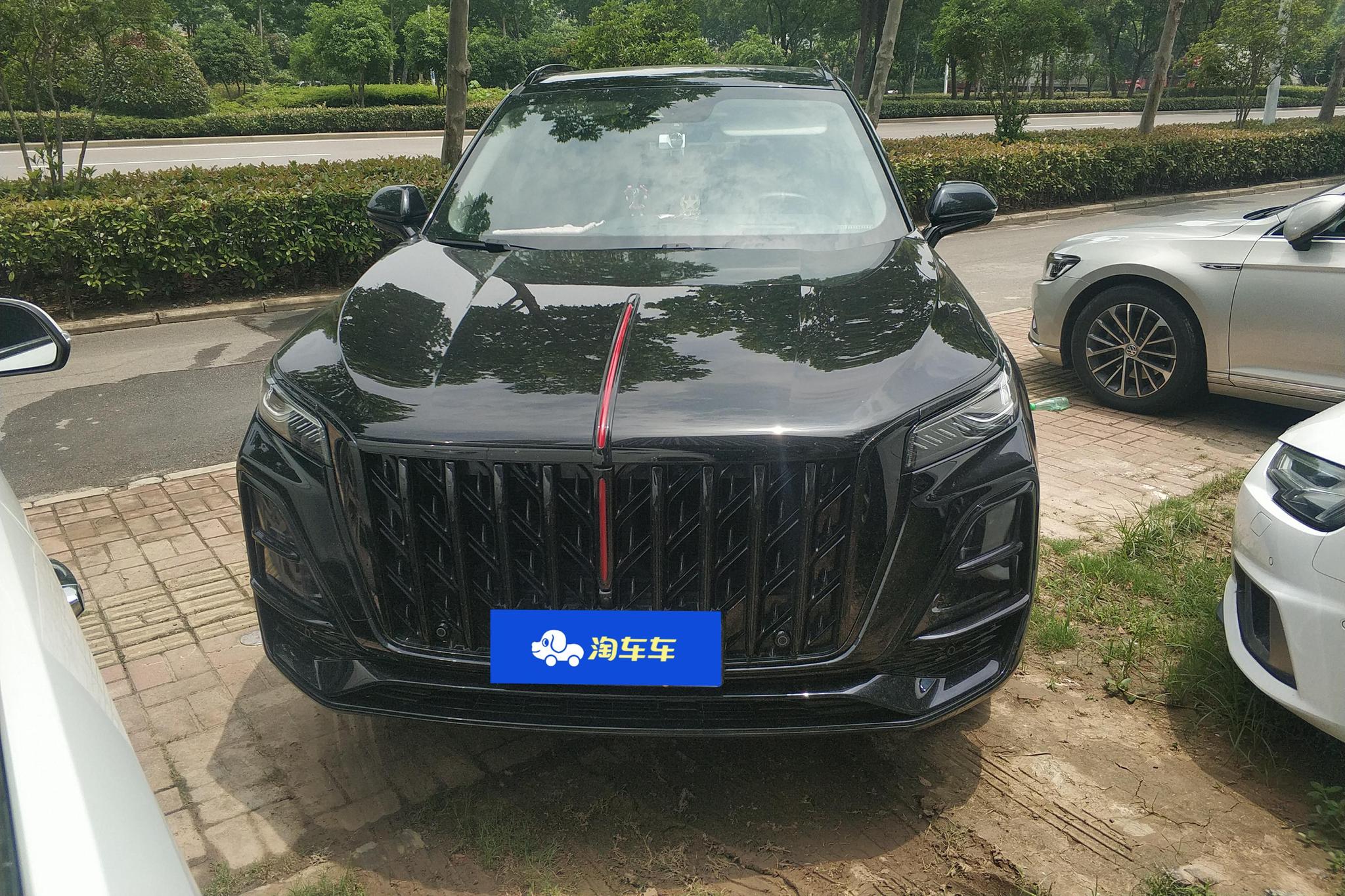 Hongqi HS5 2025 2.0T