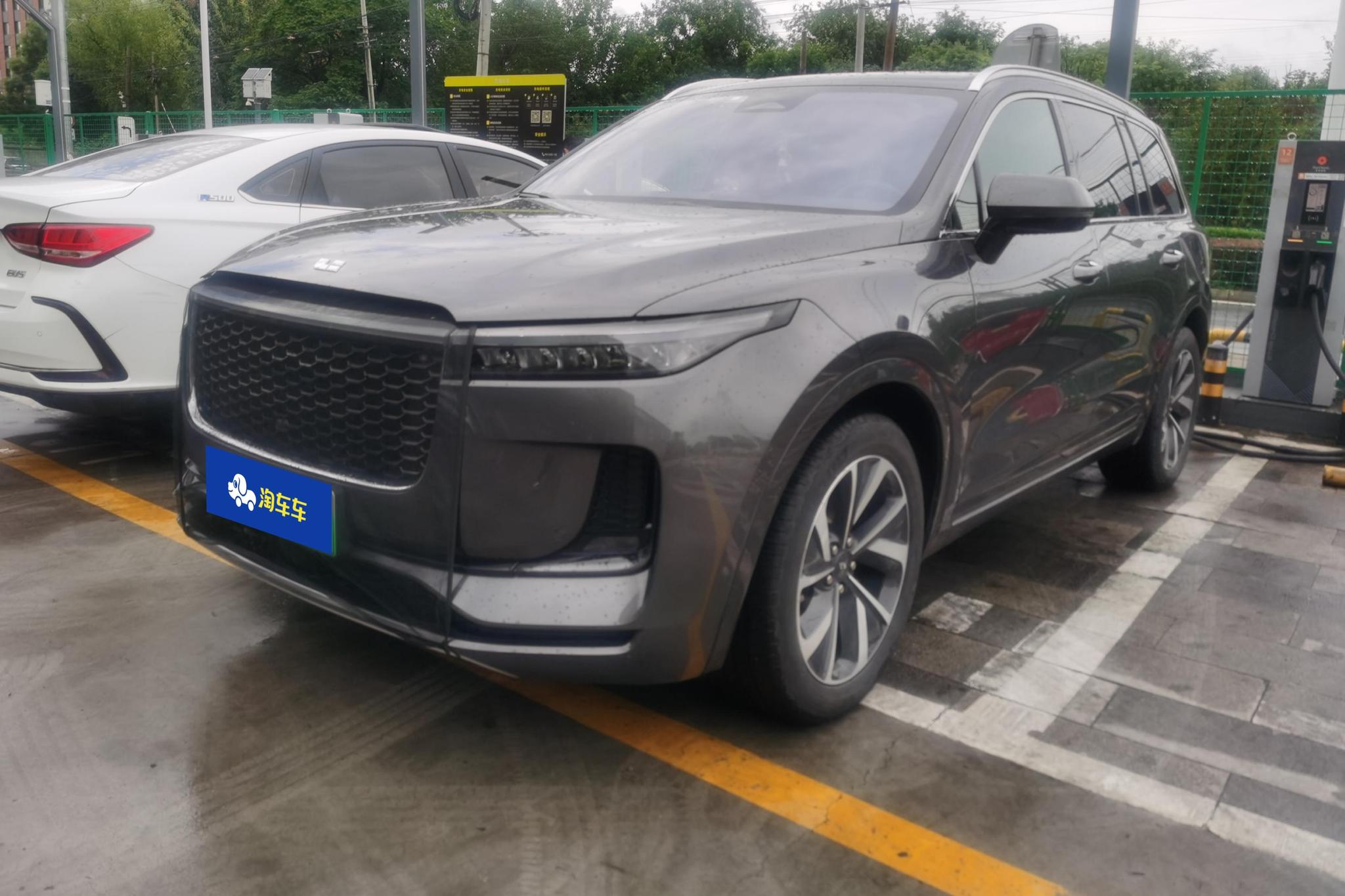 Li Auto ONE
