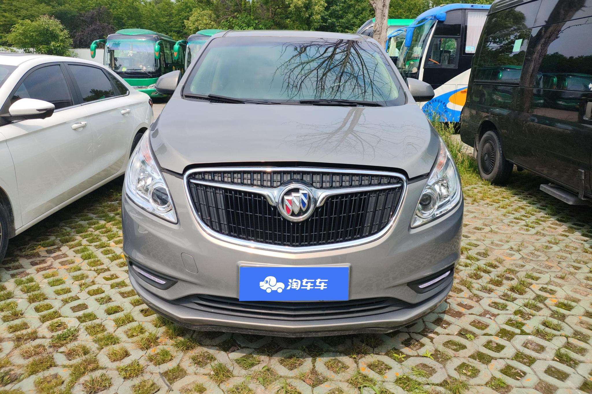 Buick GL8 2017 25S Luxury V