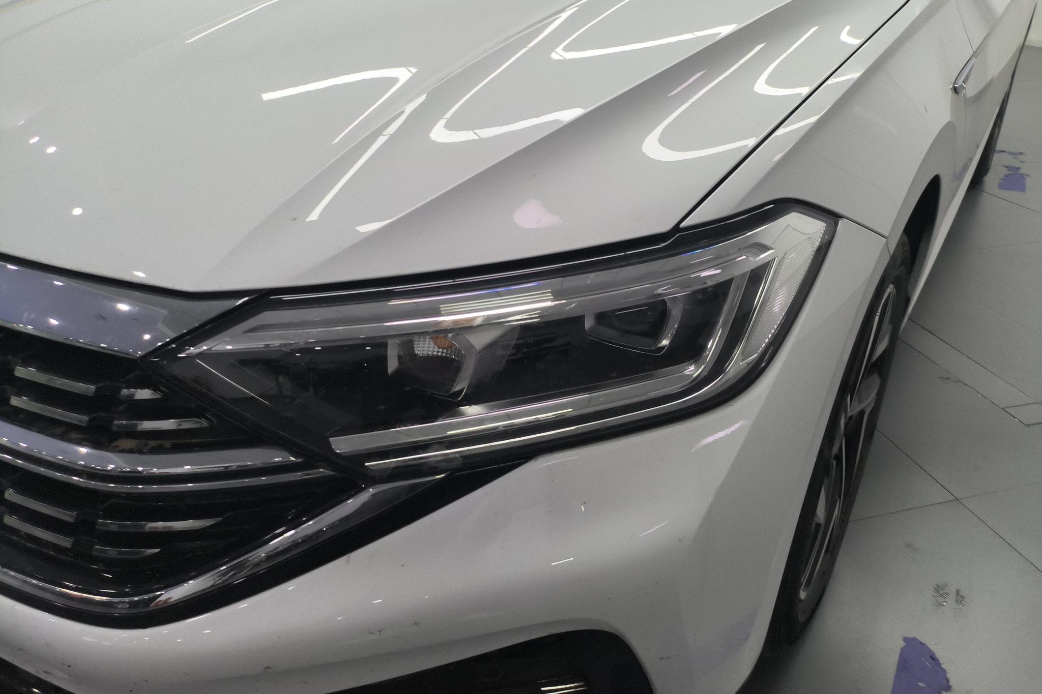 Volkswagen Sagitar 2023 300TSI DSG