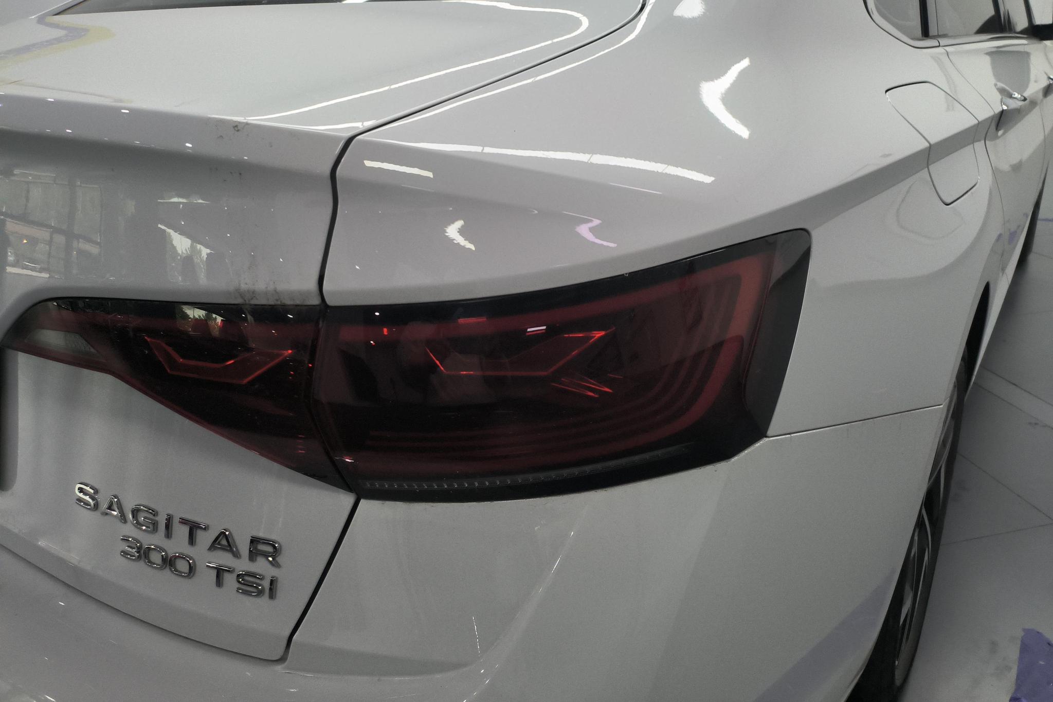 Volkswagen Sagitar 2023 300TSI DSG