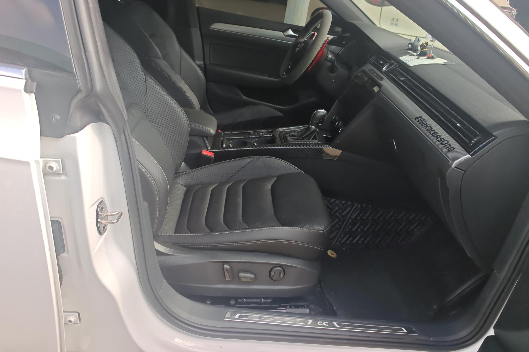 Volkswagen Passat CC CC 2019 330TSI VI