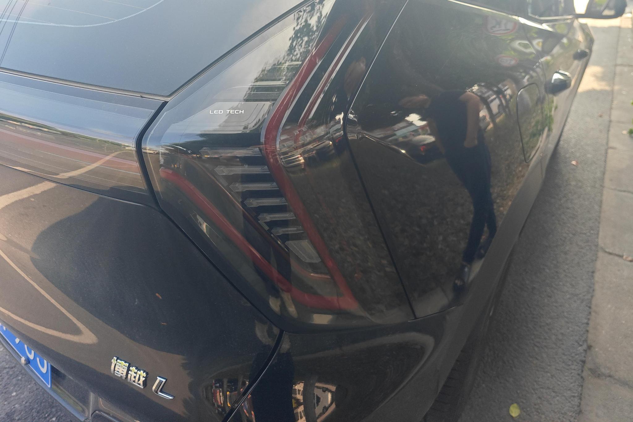 Geely Boyue L L 2025 1.5TD DCT
