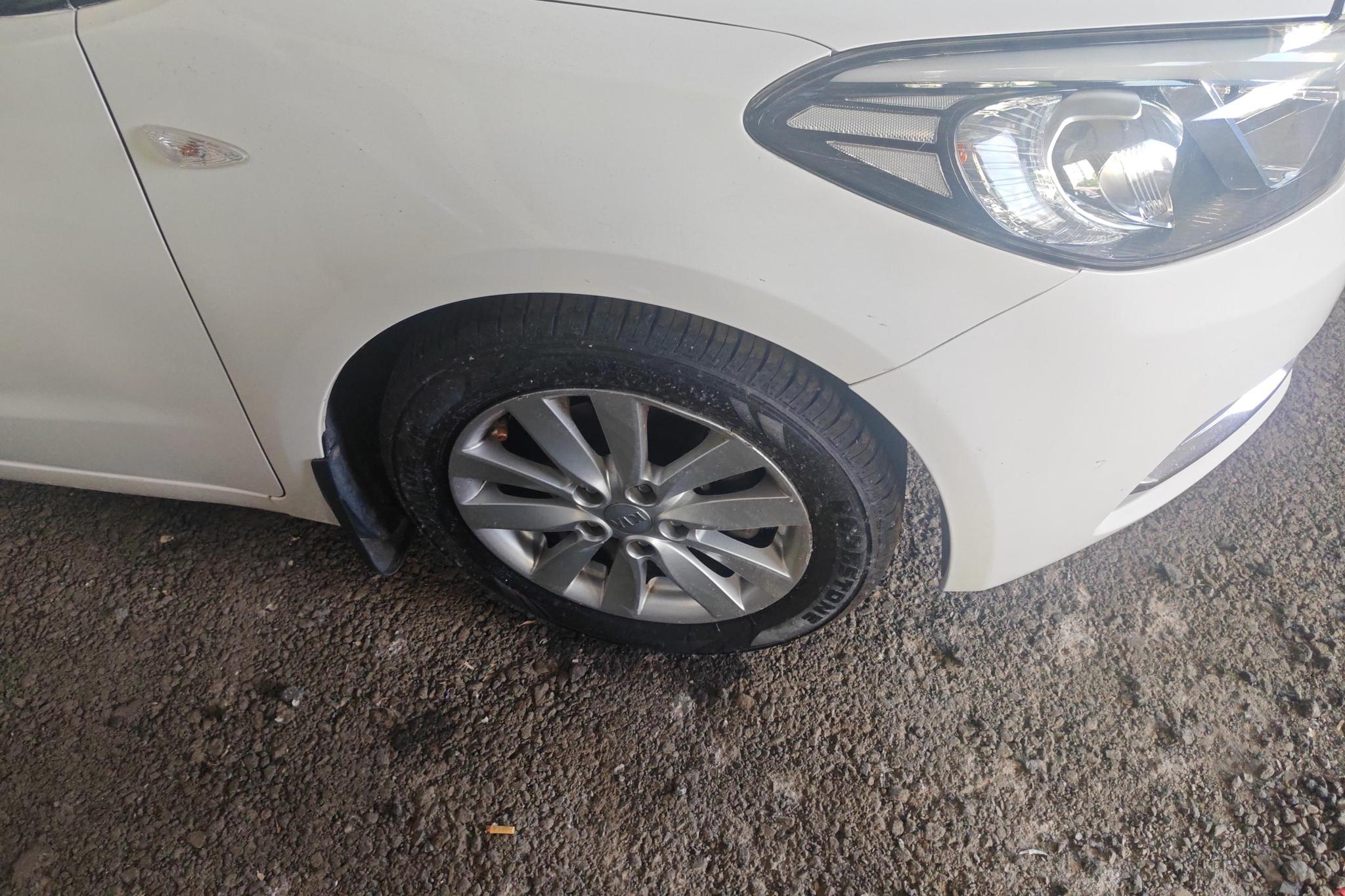 Kia K3 2013 1.6L AT GL