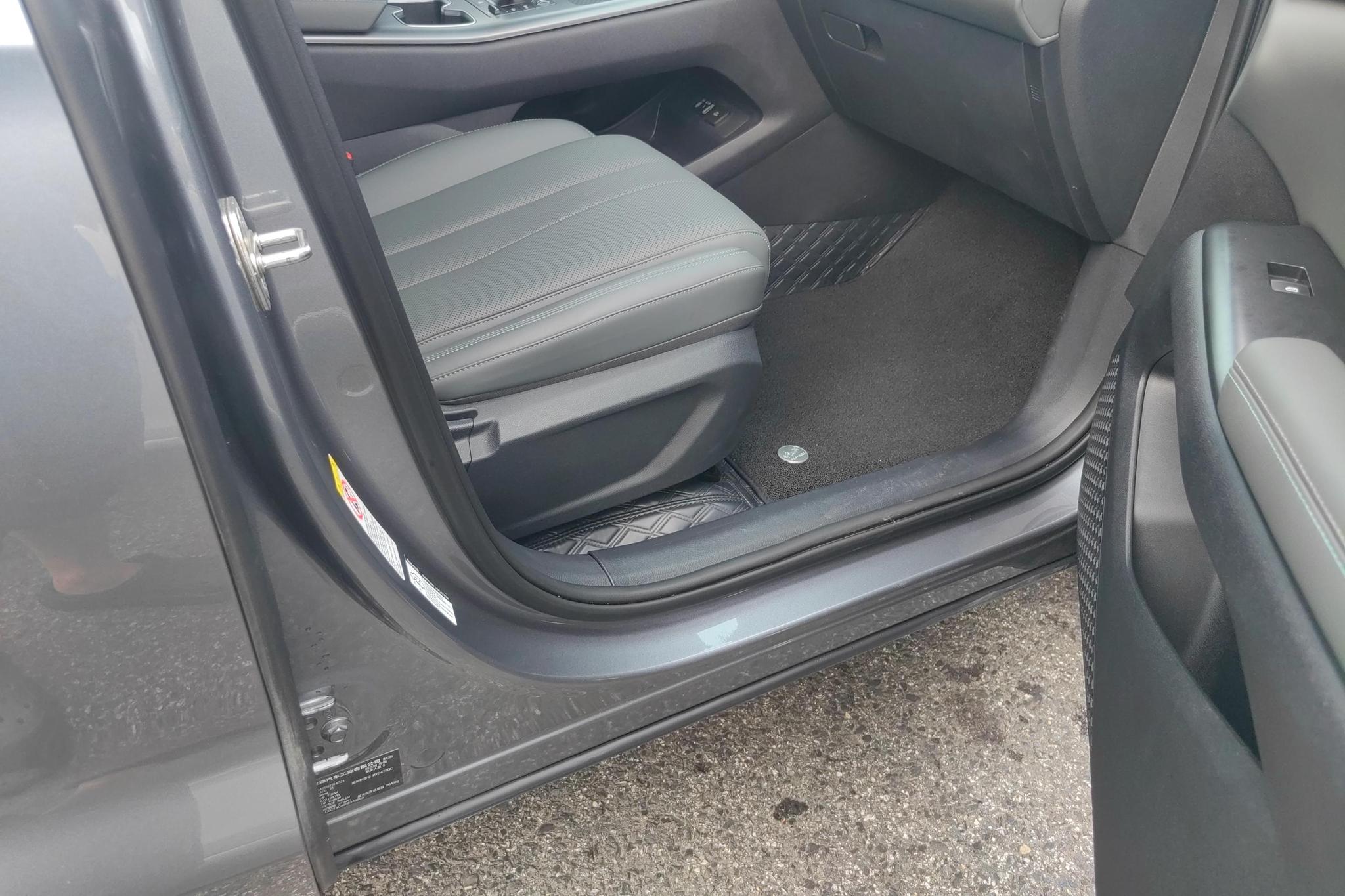 BYD Song Pro DM Pro DM 2025 Smart Drive DM-i 75KM Lead