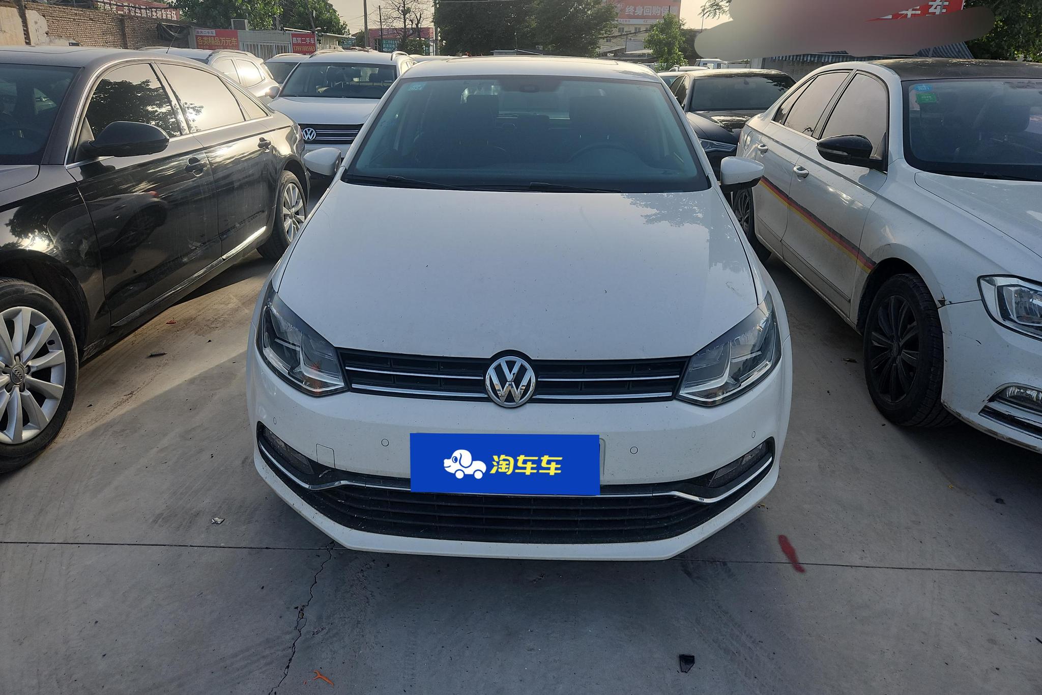 Volkswagen Polo 2014 1.6L AT Luxury