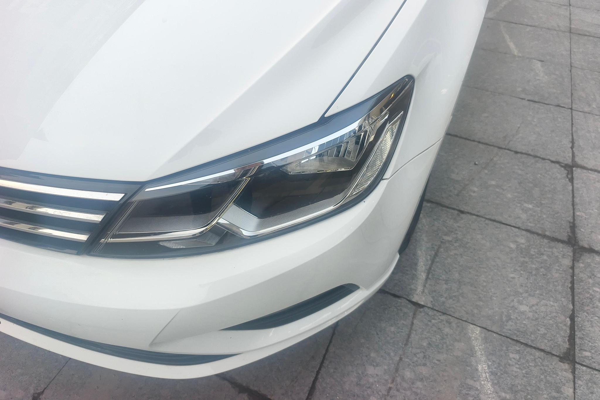 Volkswagen Lamando 2017 230TSI DSG