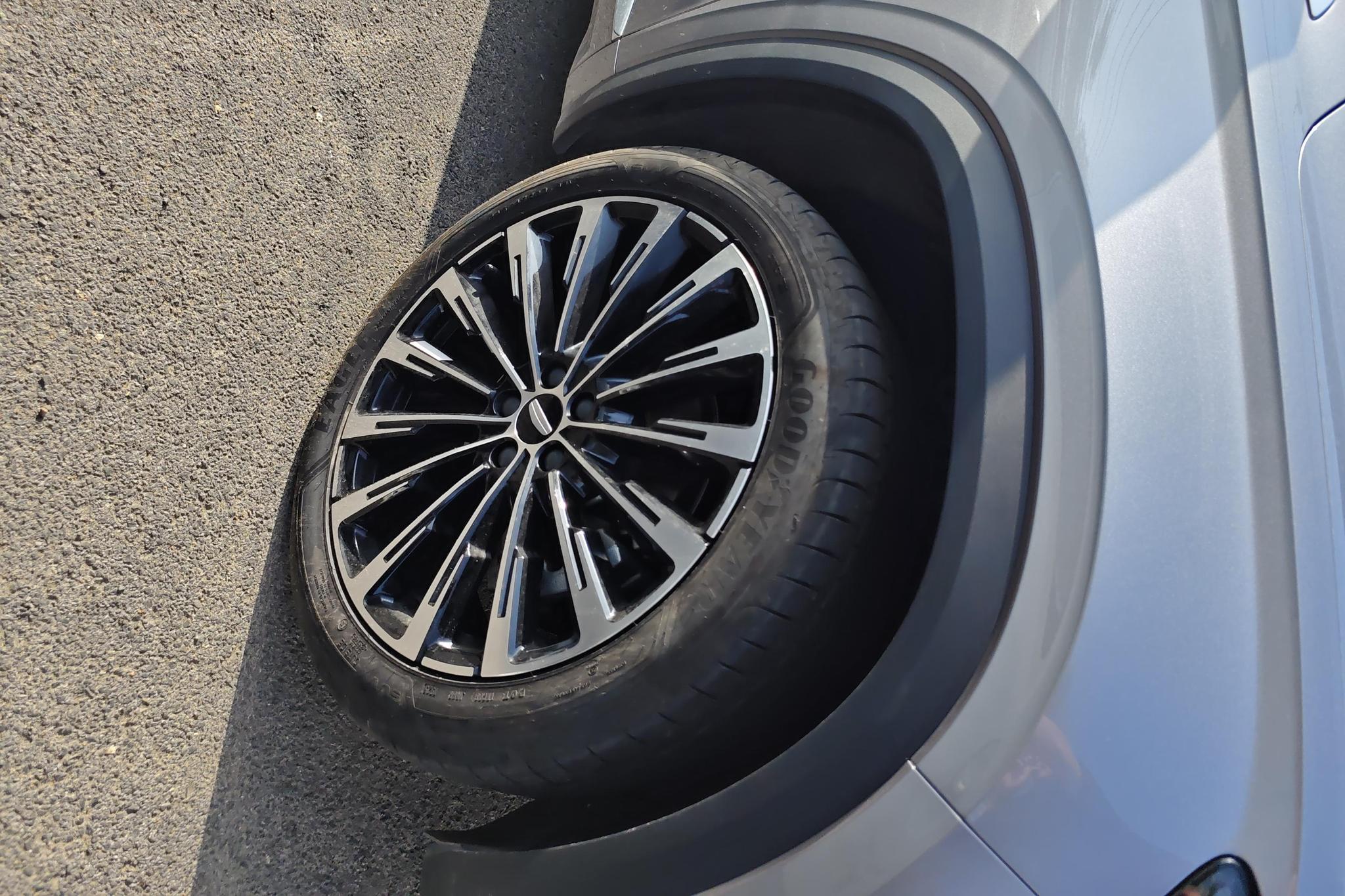 Geely Monjaro L 2025 2.0TD AT