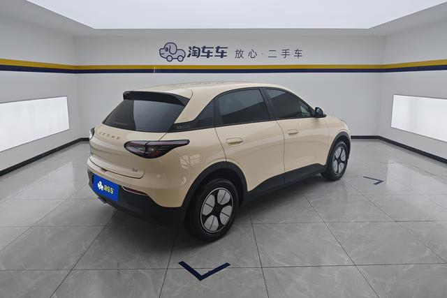 Geely Galaxy Xingyuan 2025 310km — фото 3