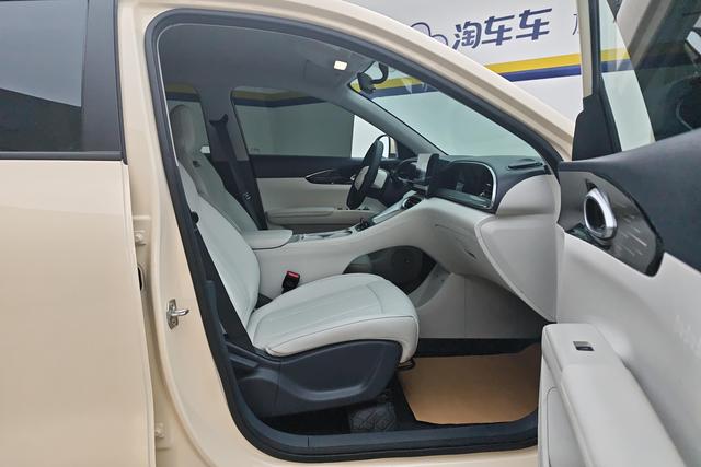Geely Galaxy Xingyuan 2025 310km — фото 15