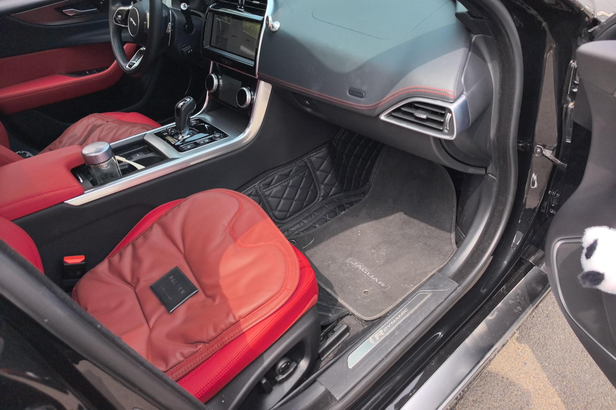 Jaguar XEL 2023 2.0T 250PS R-DYNAMIC S Sport