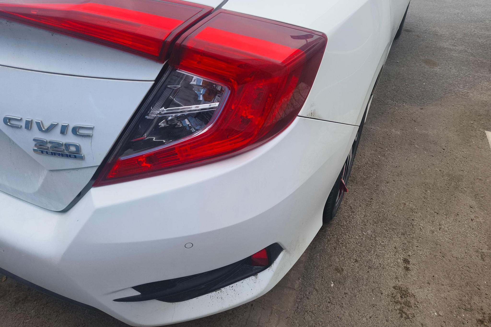 Honda Civic 2016 220TURBO CVT Luxury